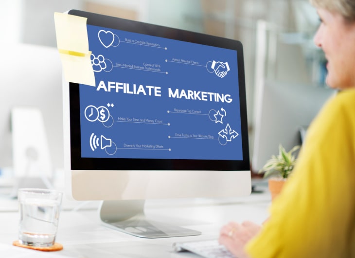 Menggunakan Teknologi AI dalam Strategi Digital Marketing